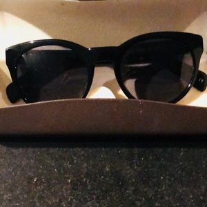 Oliver peoples authentic sunglasses barely worn!